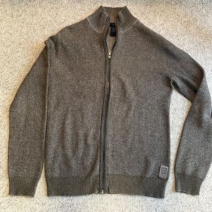 Men’s sweater